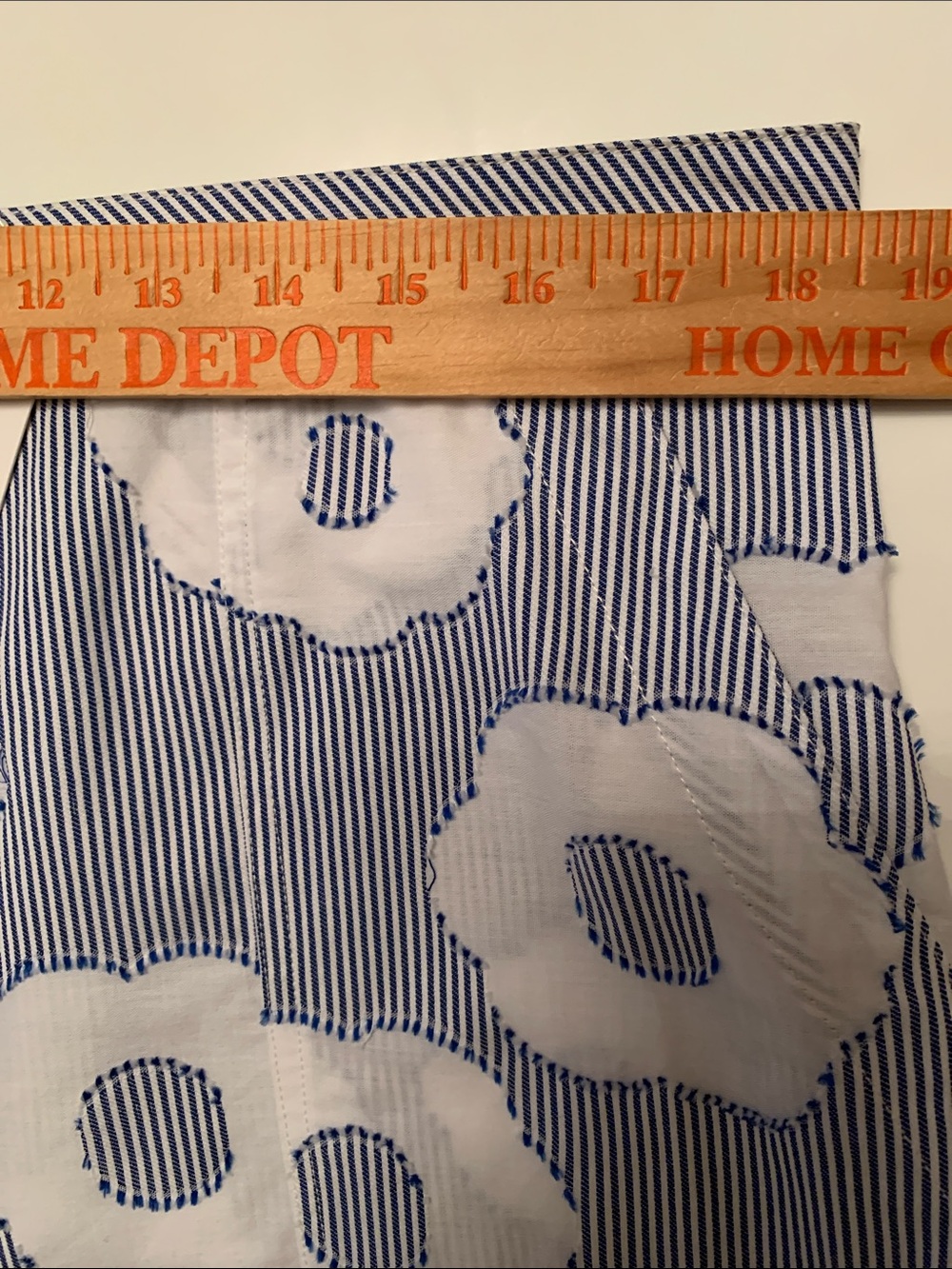 NWT Trina Turk Blue & White Floral Stripe Bermudas Cotton/Viscose Shorts Size XL - Picture 3 of 9